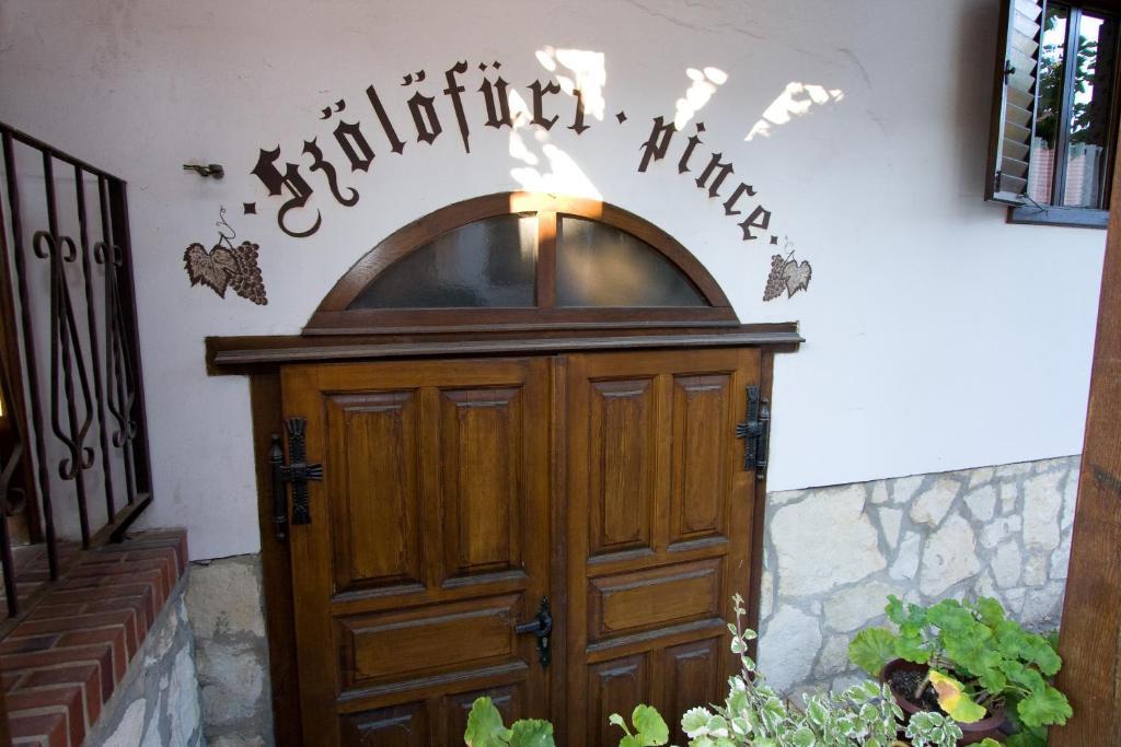Fogado Az Oereg Preshez Mór Exterior foto
